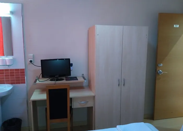 Hostal Falfes